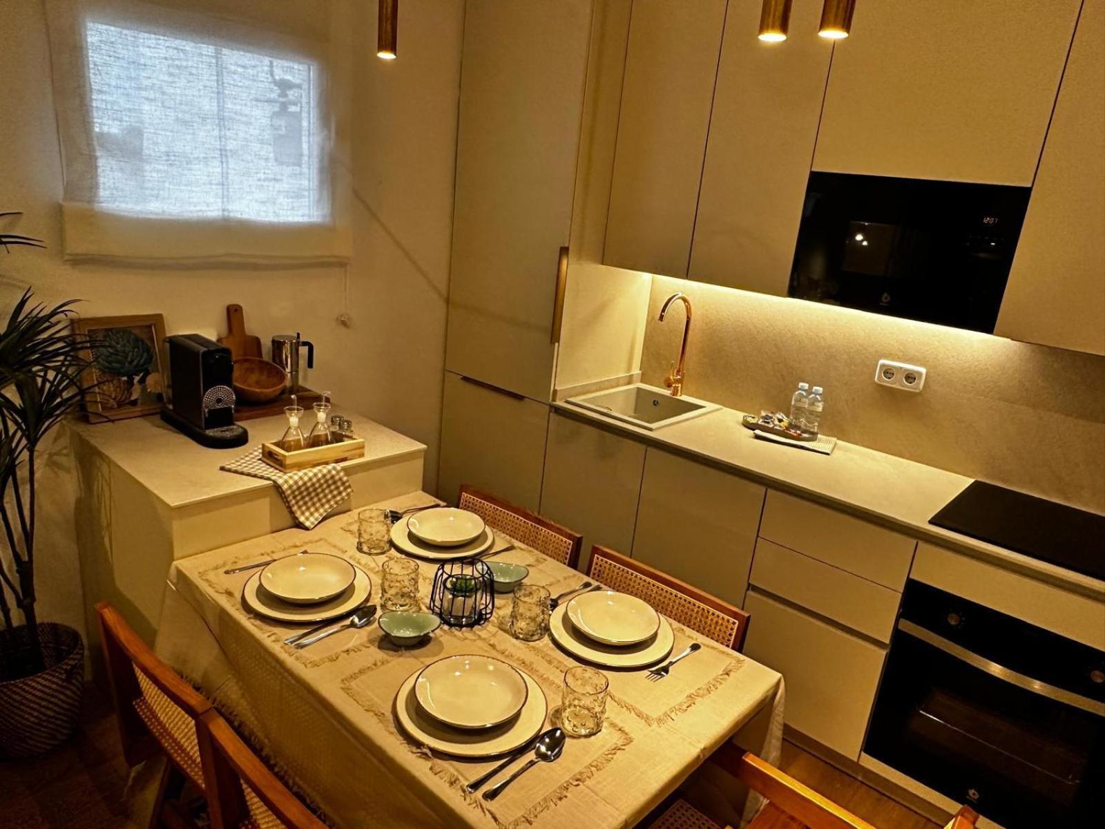 Piso 2 Habitaciones En El Centro Madrid Exterior photo